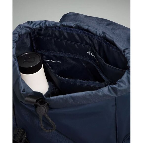 Lululemon Wunderlust Backpack 14L Navy Blue - Picture 10 of 16